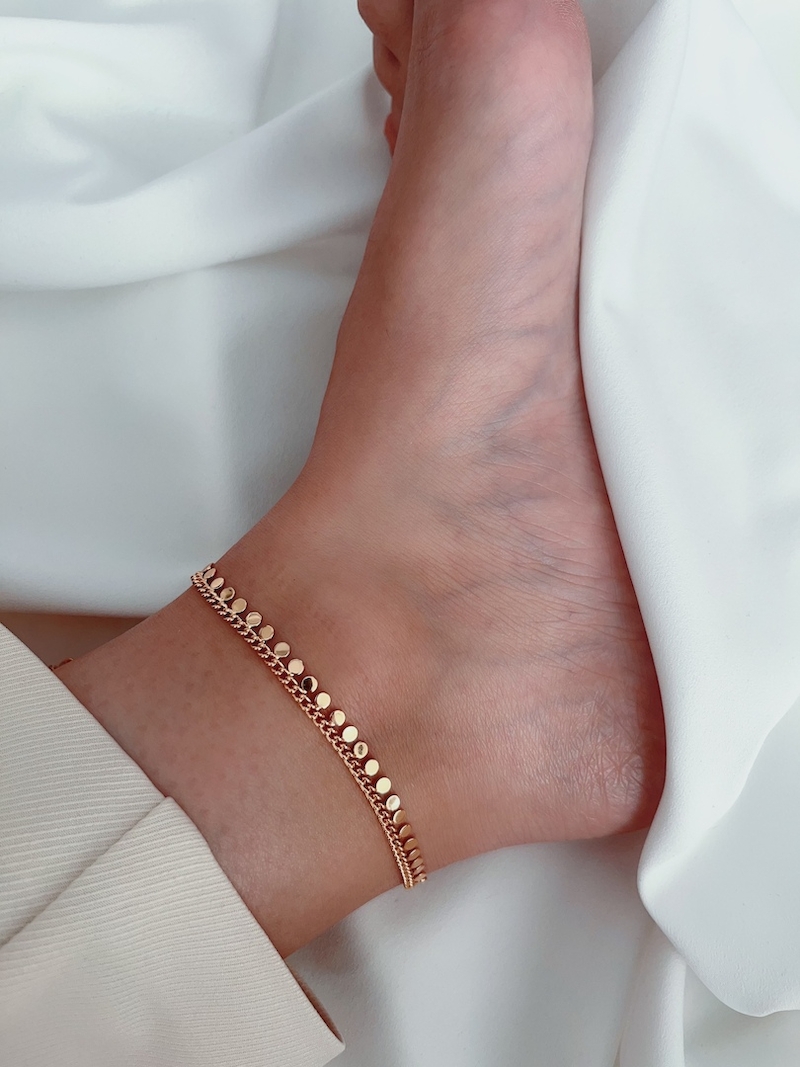 پابند آويزدار طرح دايره طلايى