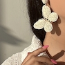 گوشواره حصیری پروانه ای کرم
