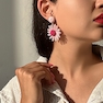 گوشواره حصیری گل بابونه صورتی